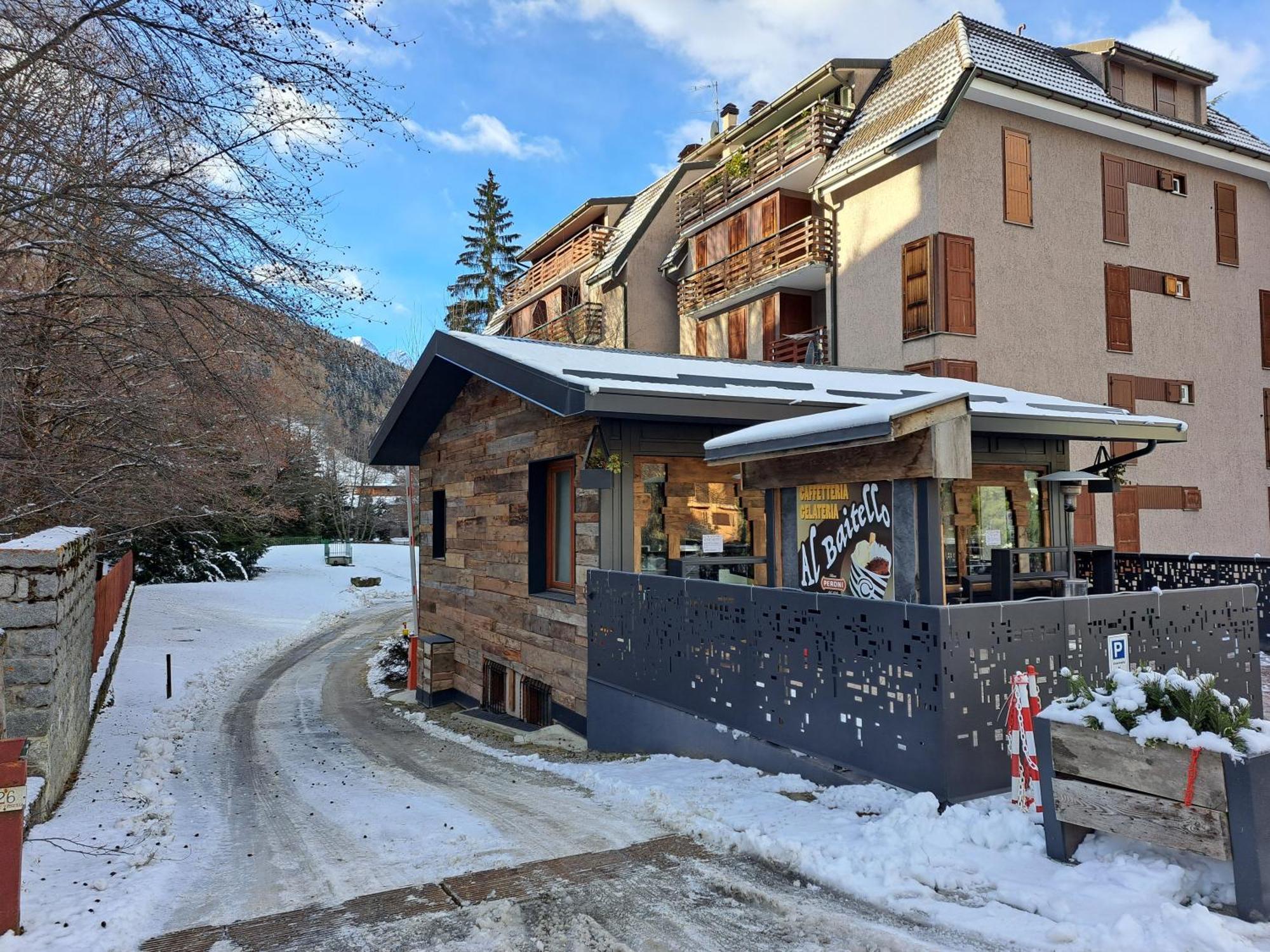 Meadows Apartment Ponte Di Legno Bagian luar foto